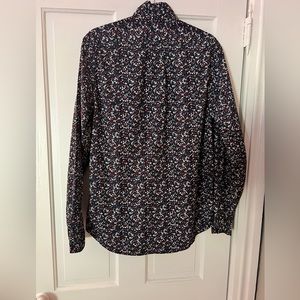 J Crew Men’s Classic Sz M floral button down.
